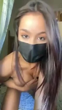 Spanish Girl Teasing Live On Periscope