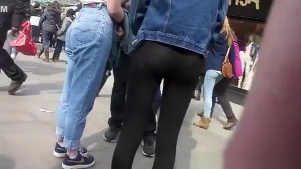 teen 18+ in black leggings vpl
