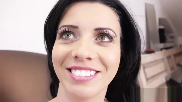 Euro hottie bangs public agent