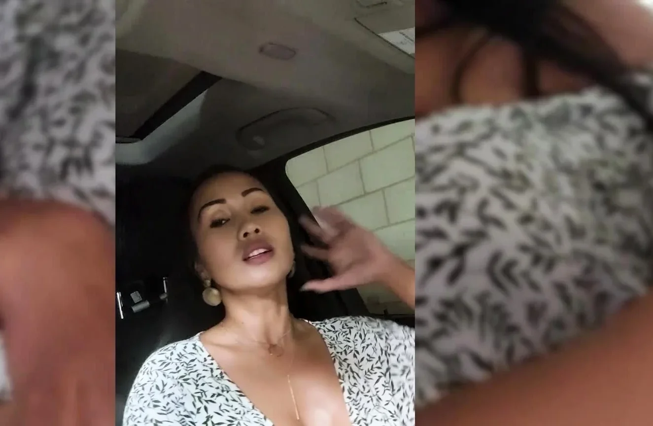 Big tits Asian streamer masturbated