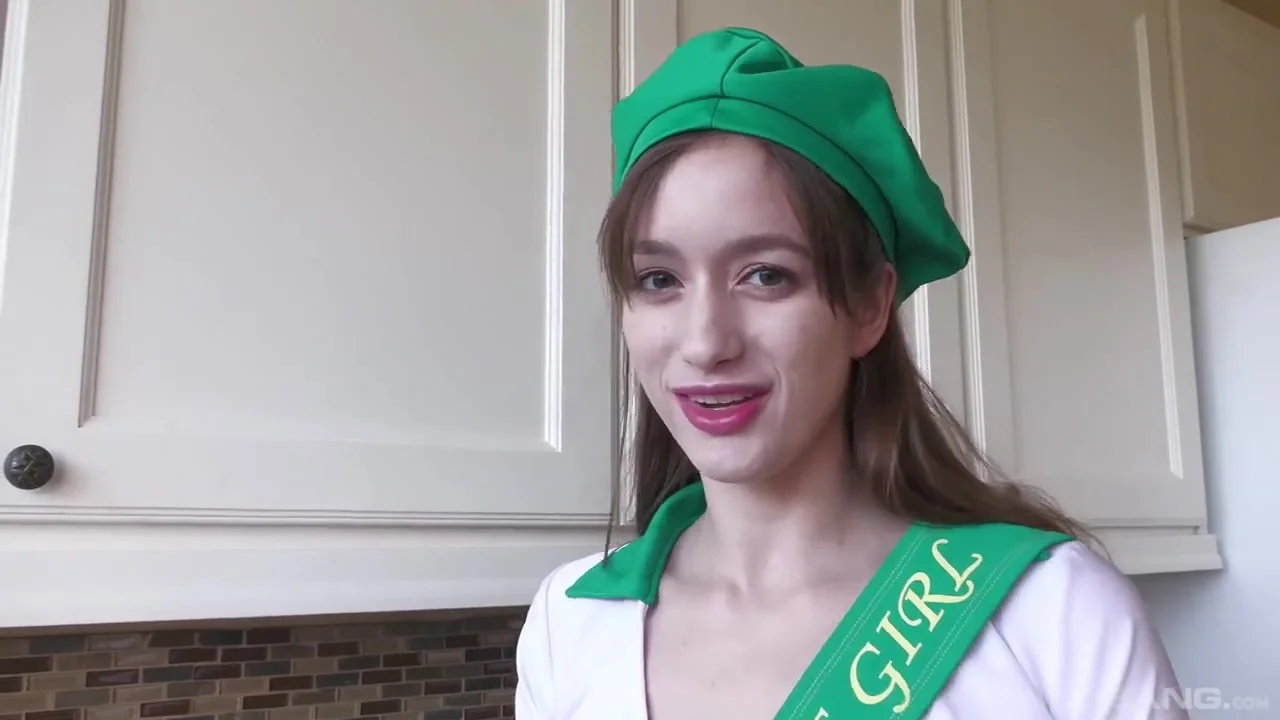 Cute Scout Braylin Bailey Sells Her Cookies With A Side Of Creampie In