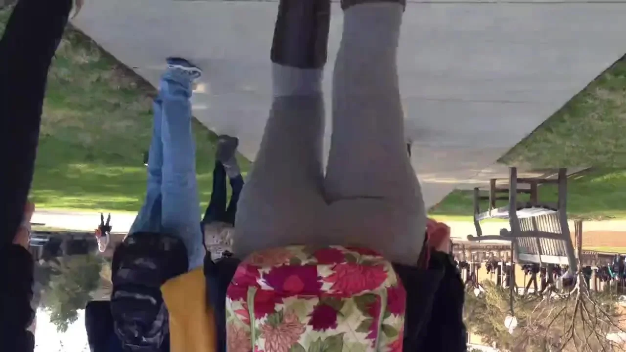 Grey yoga pants spy