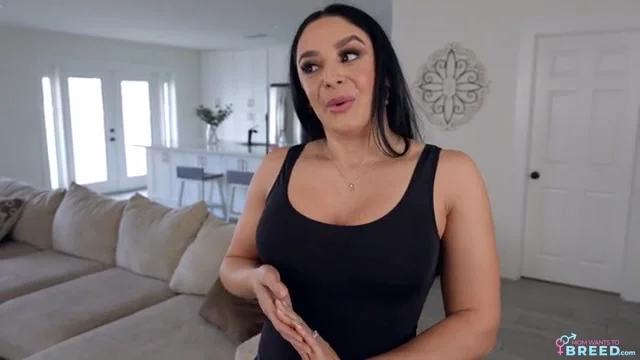 Stepmom Is Ready For Breeding Season - S4:E6 - Momlover
