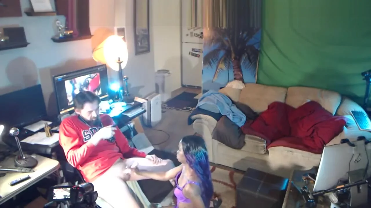 Temple Sky comes by again to suck my balls dry; petite ebonyspinner swallow