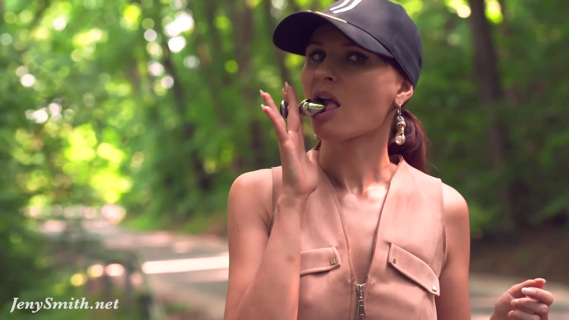 Jeny Smith In Beautiful Shaking Her Ass In Public