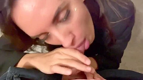 Blowjob From A Hot Cute Strandger Minet Ot Goryachei Neznakomki - Elisteilor