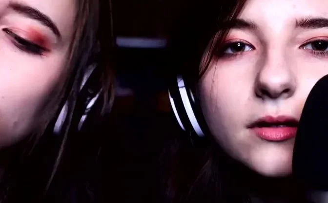 AftynRose ASMR Twin Moaning & Kissing Video!