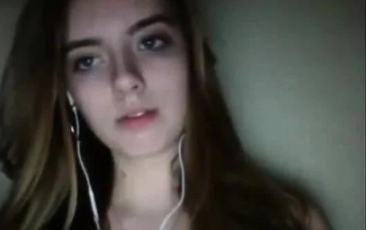 Sexy Teen Shows Off Her Big Boobs and Masturbates on Omegle