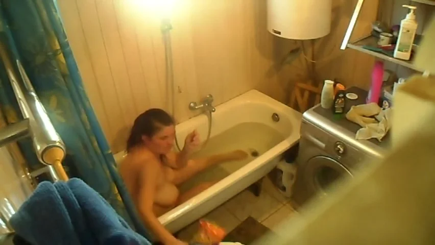 spy shower my Step mom 1