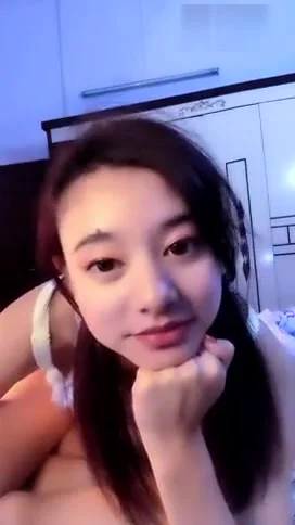 Pretty Chinese Cam Girl In Nurse Costume Live Creampie Fuck