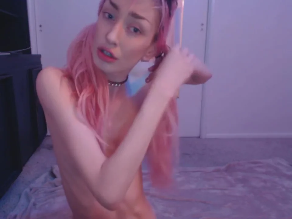 Cam girl dirty talking deepthroat