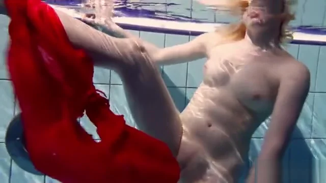 Hot blonde lucie french teen 18+ in the pool