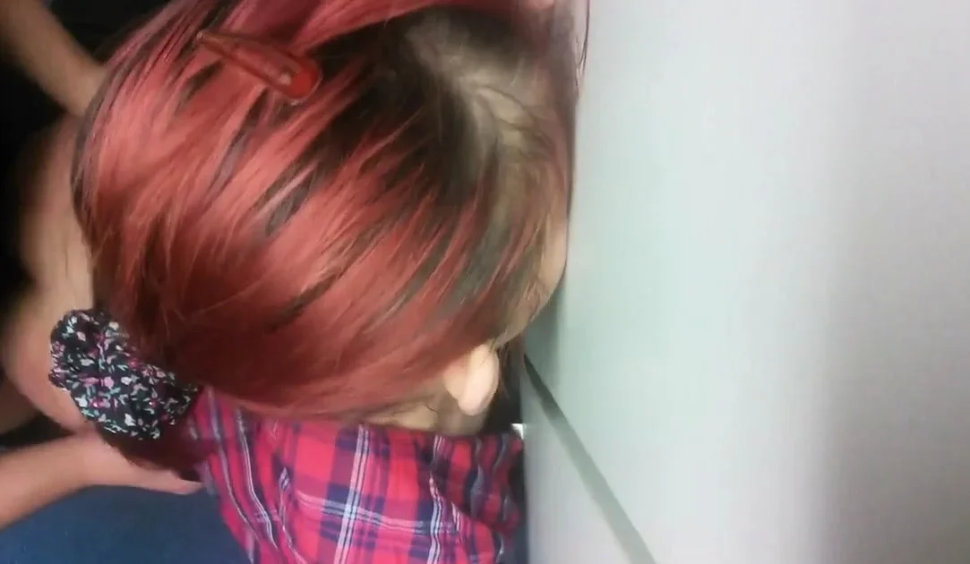 fucked this girl in the locker room