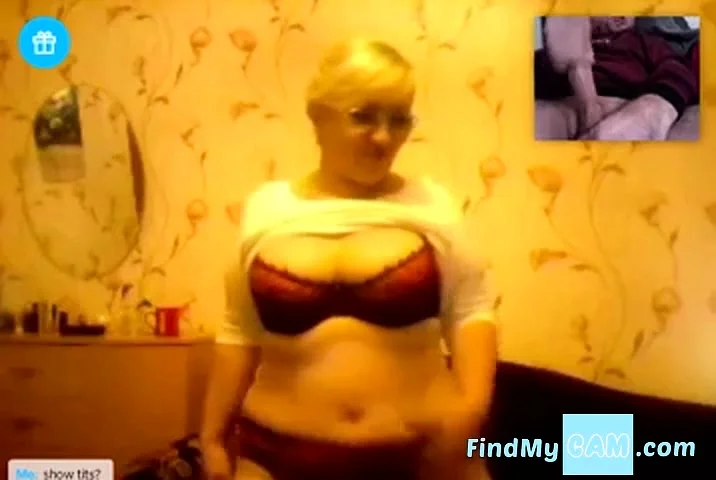 Mature lady webcam