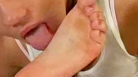 Gym Lesbian Babes Foot fetish