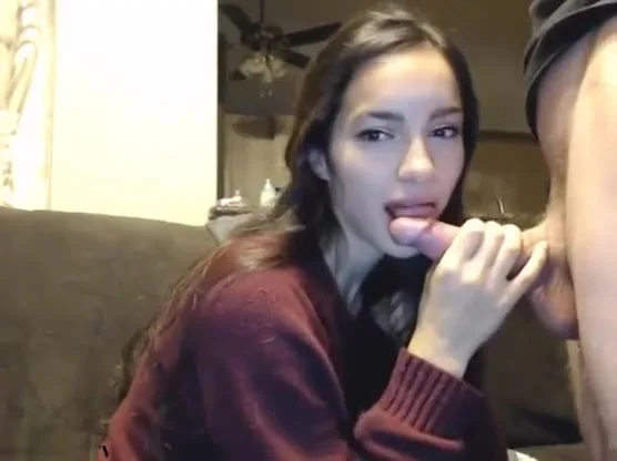 OMG, Hottest teen 18+ girl I've ever seen giving head