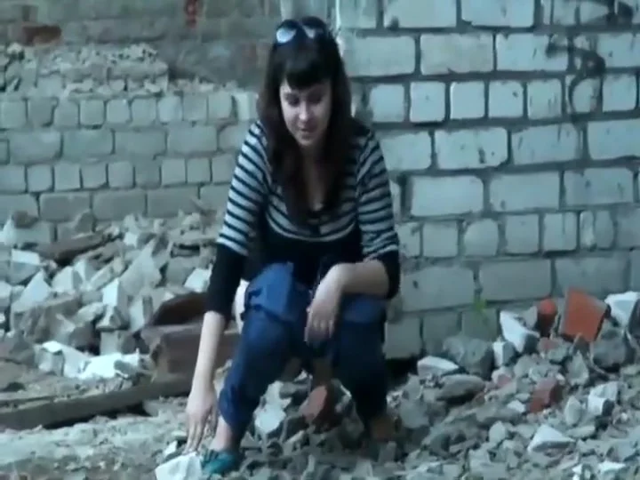 Women caught pissing in an old building