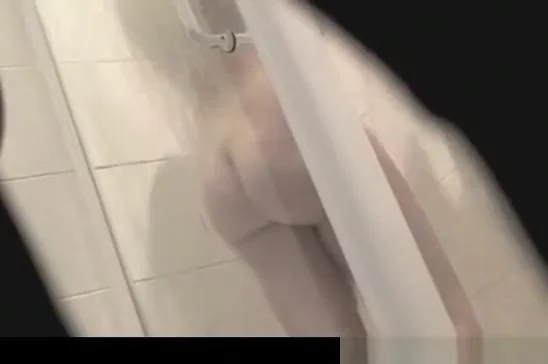 House wife`s perfect body caught