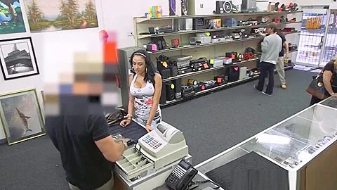 Pretty Big Tits Latina Wife Gives Blowjob & Spreads Her Legs For Easy Cash