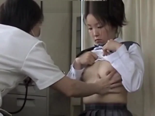 Doctor Makes His Japanese Patient Feel Good JPORNJAPANCOM