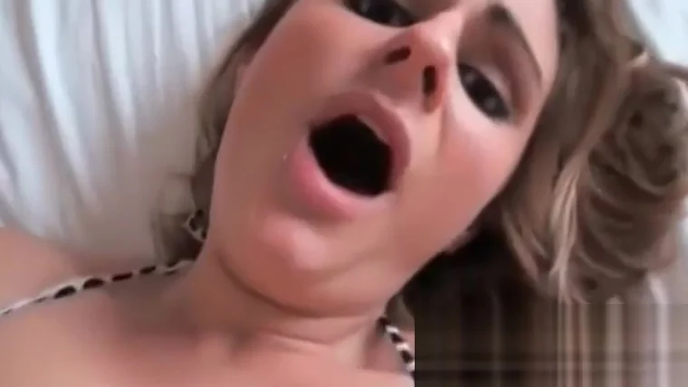 Anal Amateur teen 18+ Get Creampie On Ass