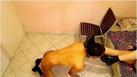 Verified Amateurs In I Correct My Slave And Make Him Lick My Boots