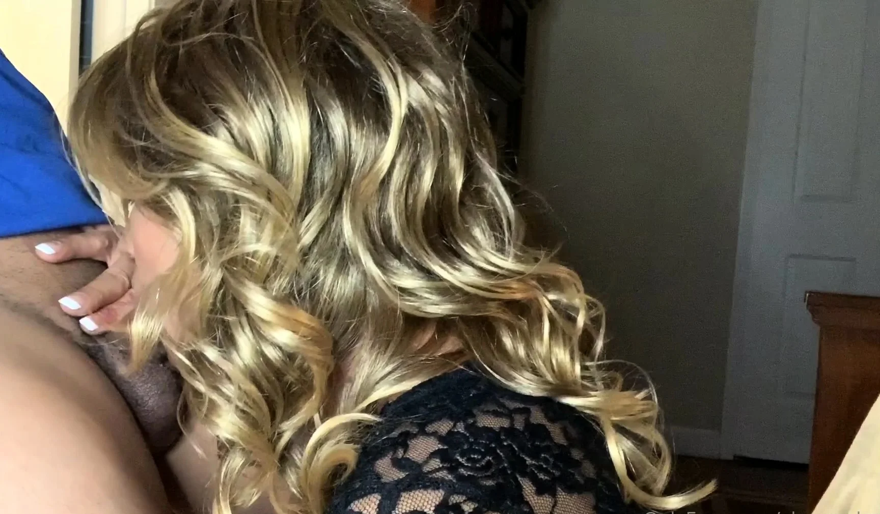 Amateur girlfriend handjob and blowjob with facial cum