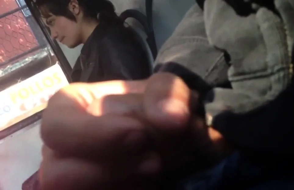 Flashing en el bus #2 part3