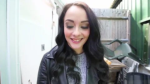 British honey Alessa drives guys crazy when she walks the street