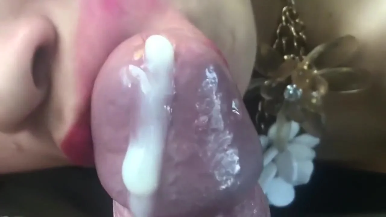 Super close up blowjob by diosaera