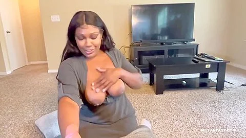 Tilaxoxo – My Step mom Is An [email Protected] Model