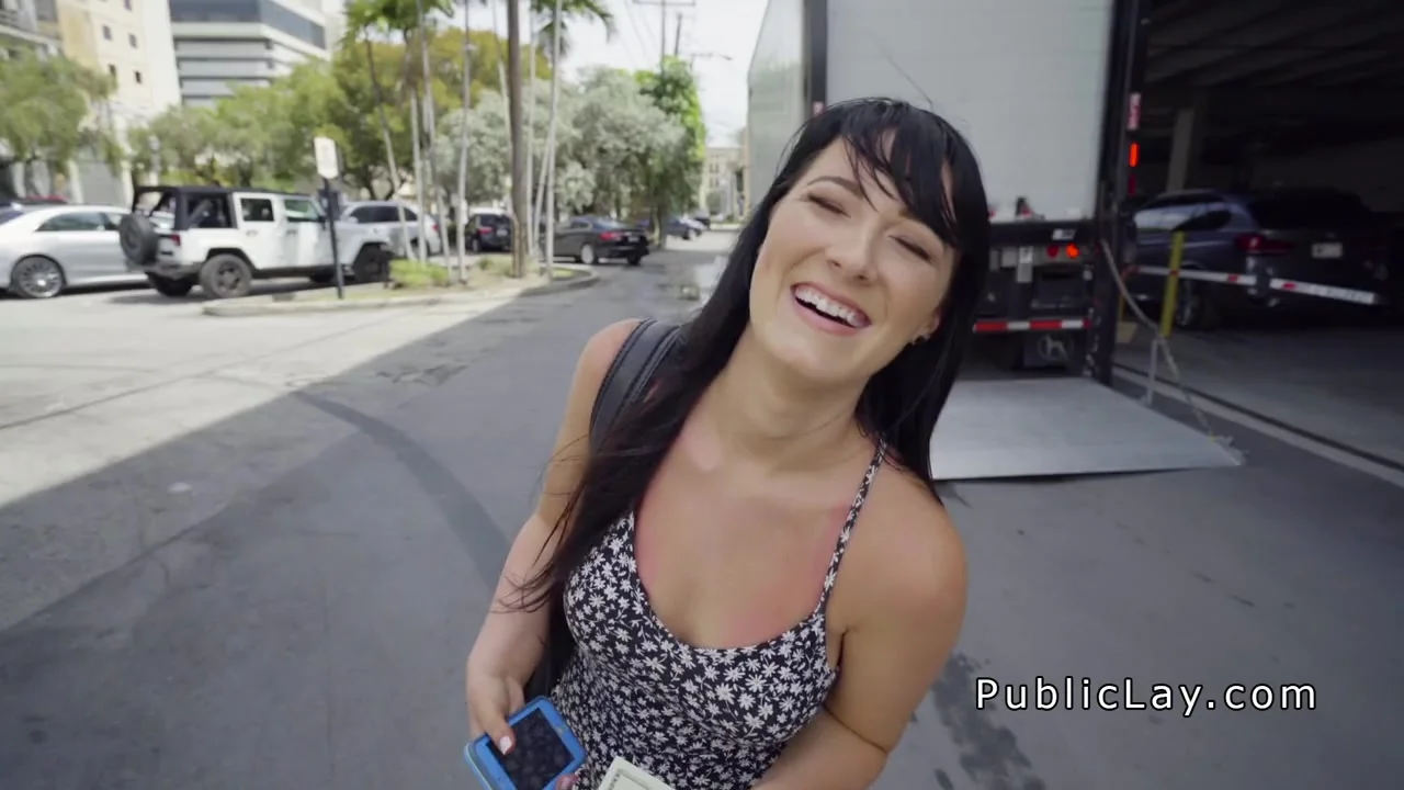 Amarican brunette loves sex in public