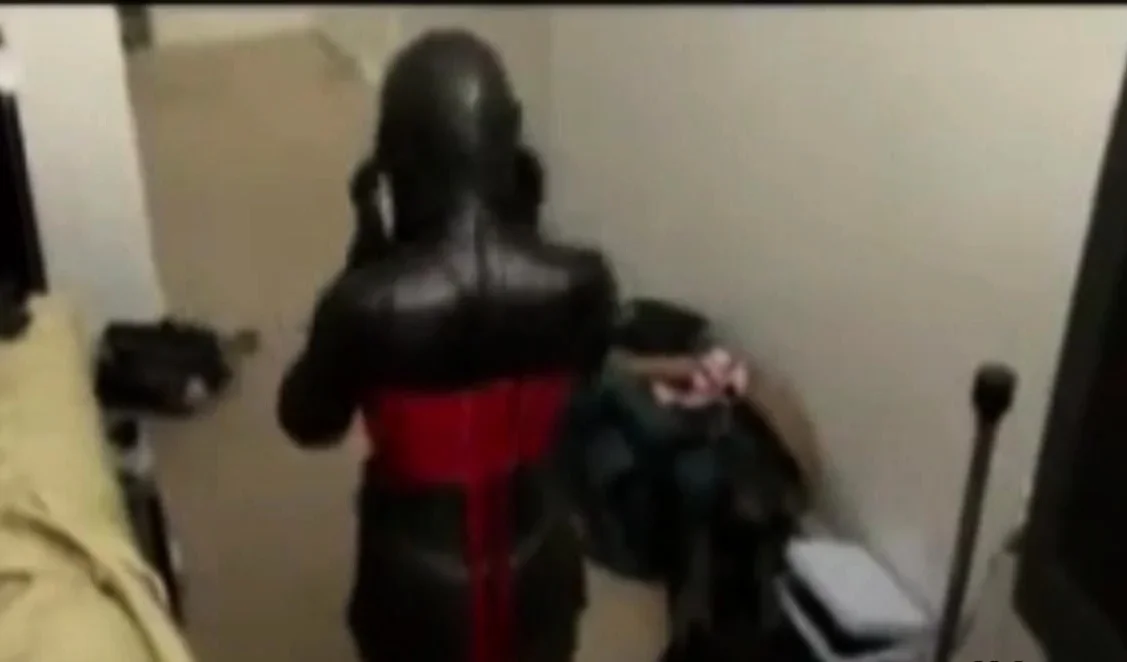 my tied up latex slut has to free herself