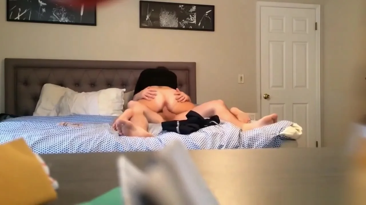 Spying Step moms bouncing Ass