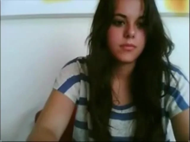 Nice teen 18+ masturbating at webcam