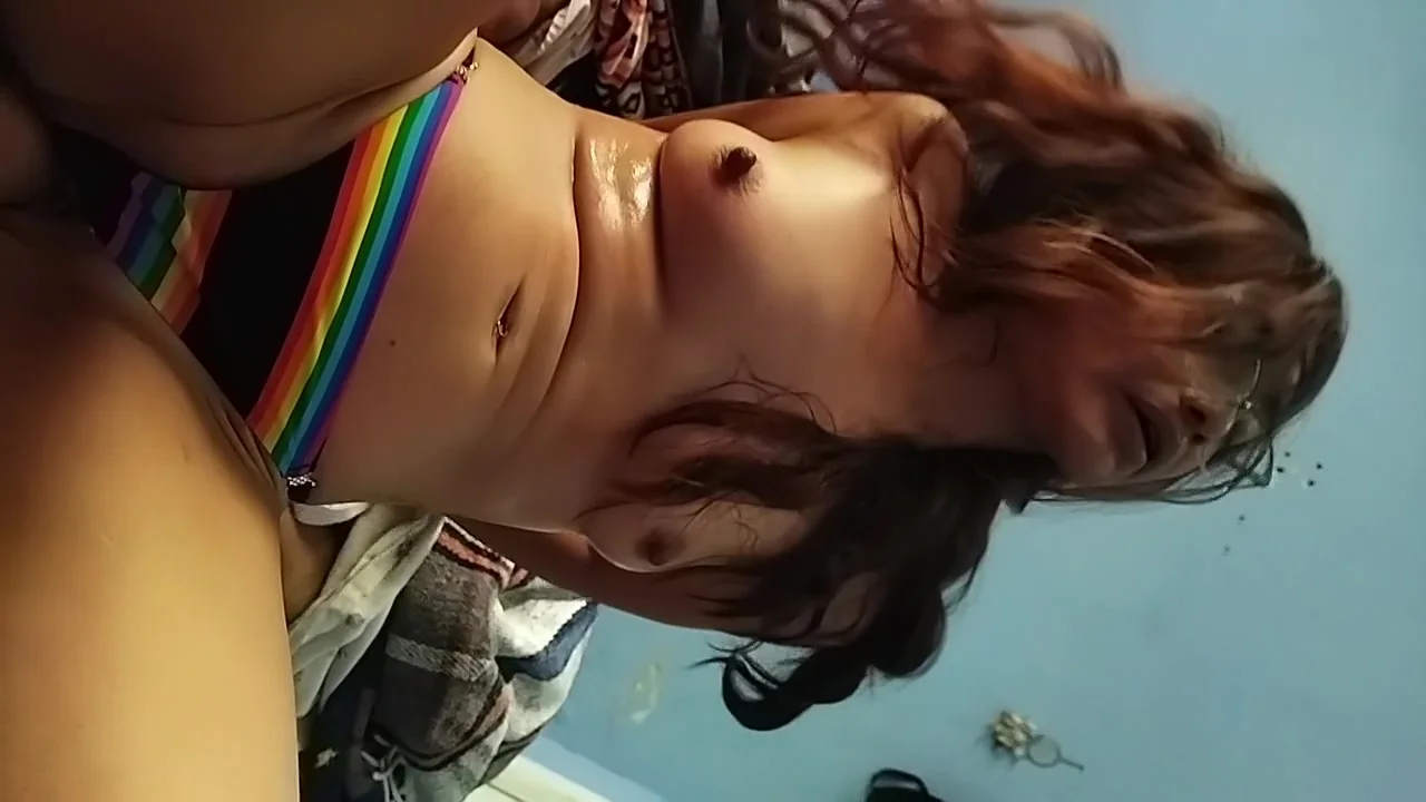 Milf Delgada Folla De Verdad Y Guarda Leche