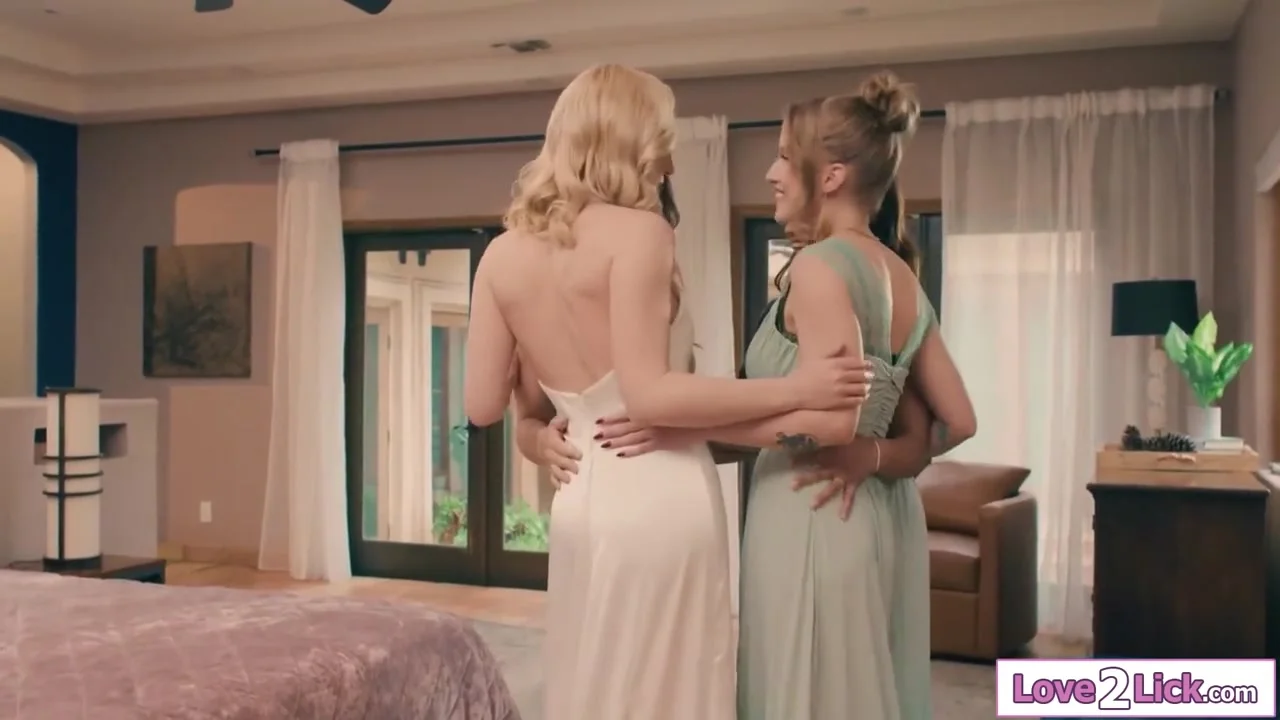 We are all licking the brides pussy to become maid of honor