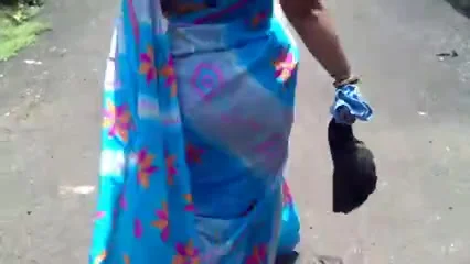 Indian Aunty Ass in Saree