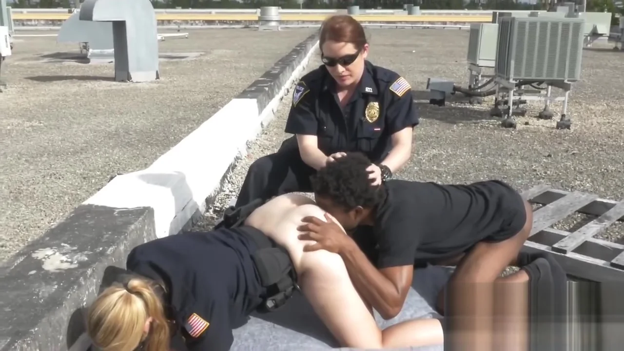 Low life criminal gets caught peeping on women by horny cops
