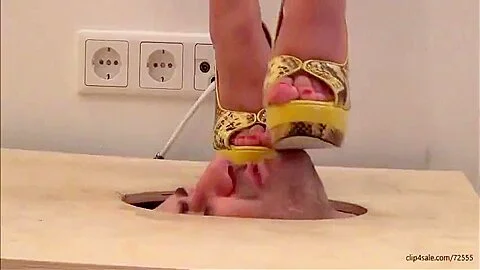 Footdomina Gabriella Face Trampling In Fashion High Heels