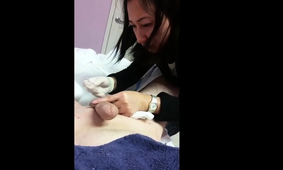 Asian lady waxing and massaging make dick cum