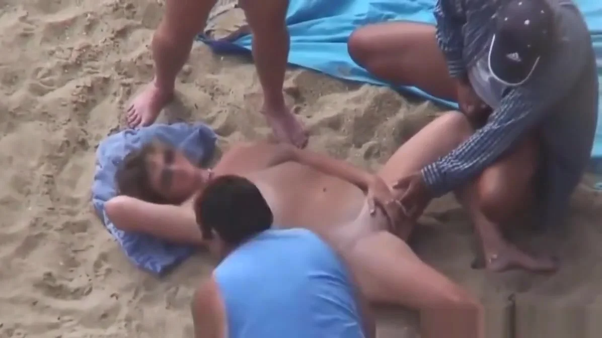 Stranger fucking cuckolded man's wife on the beach
