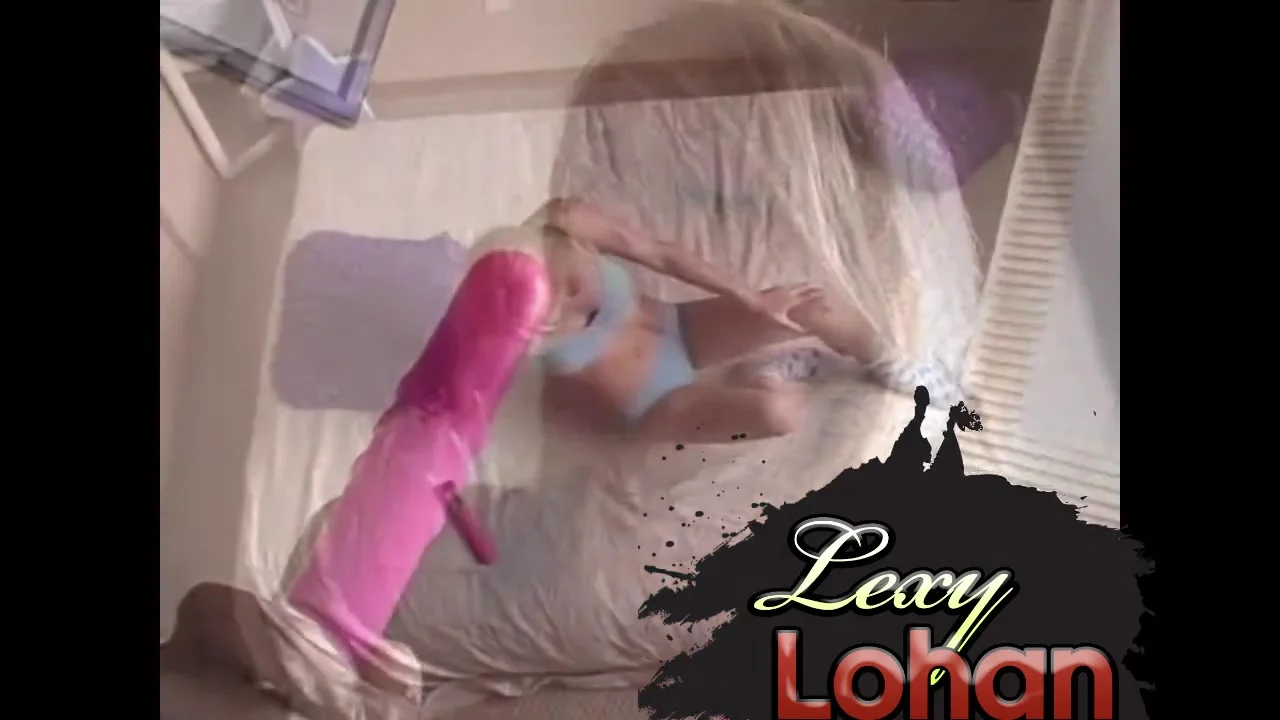 Lexy Lohan with natural tits and Masturbating Dildo