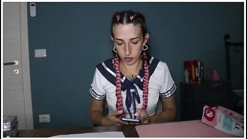 Lazy Schoolgirl - She Just Wants To Fuck The Teacher