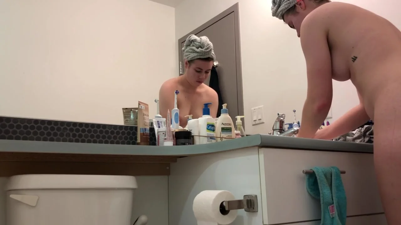 college athlete after shower with big ass and close up pussy