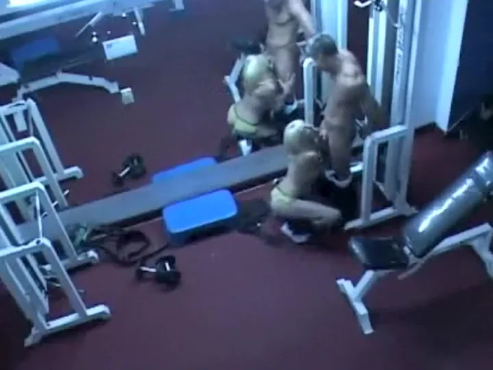 Trainer caught fucking a client in a gym
