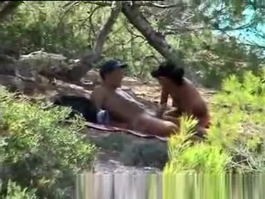 Kinda couple @ the beach movie