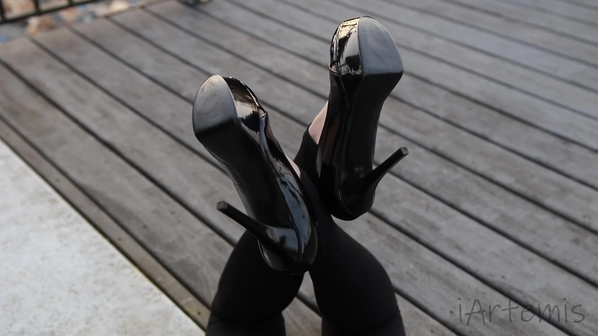 Heel Strip Dirty Feet