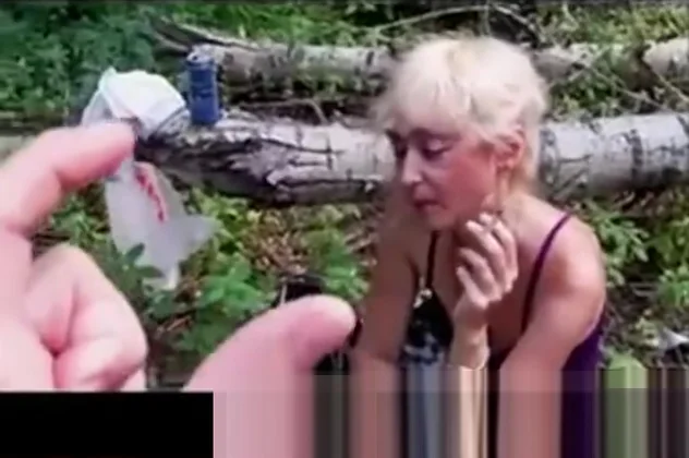 Street Hooker serving her customer