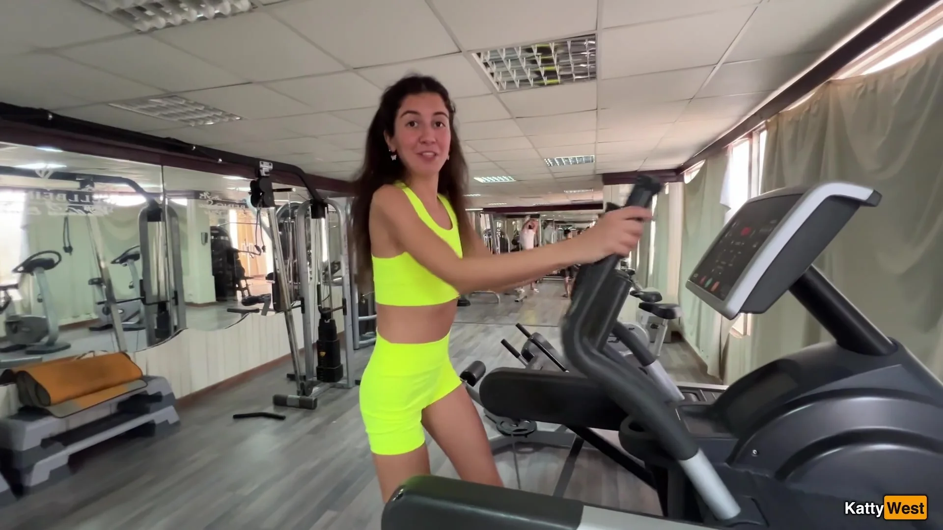 Risky Sex In The Gym With Hot Cum Swallowing